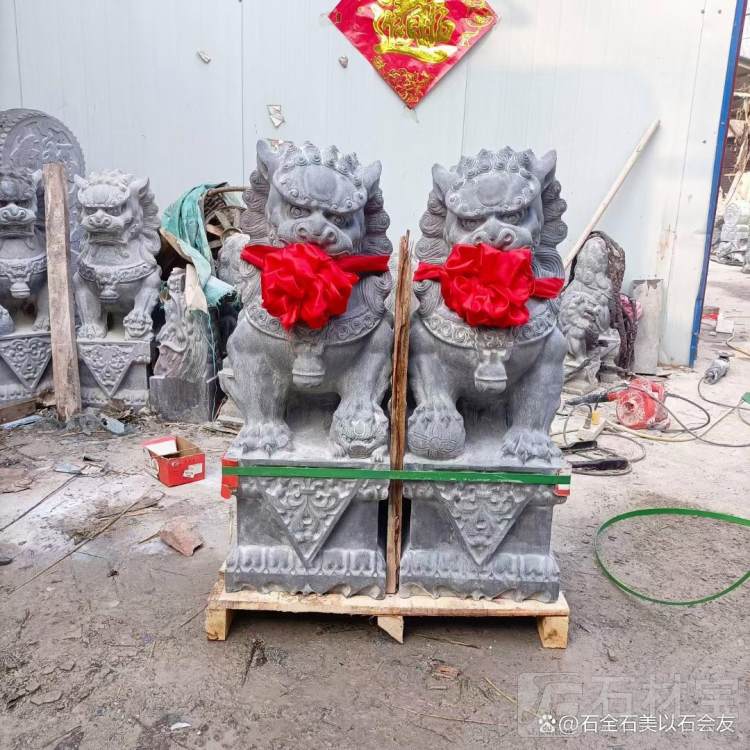 青石石狮子 ☎️:13963761592