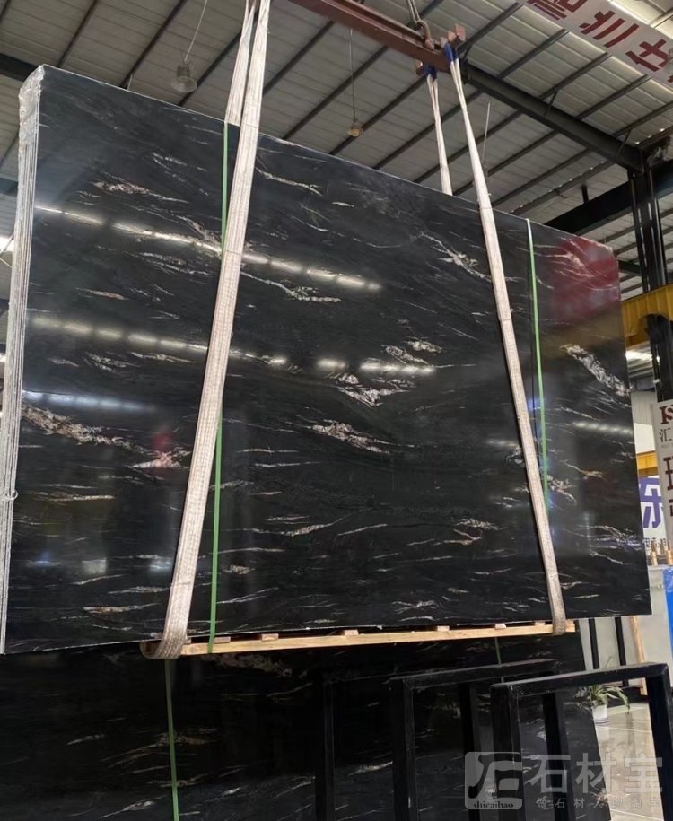 古奇黑（宇宙黑）