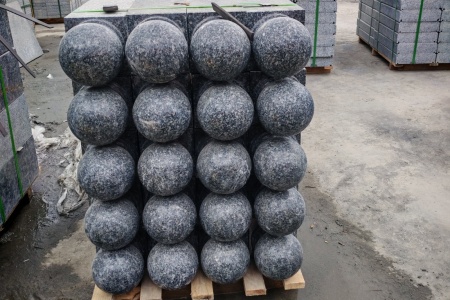 钟山青光面石柱