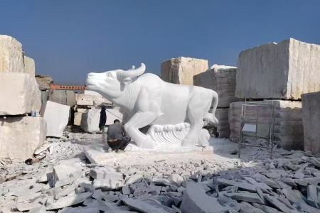 汉白玉的大型雕塑