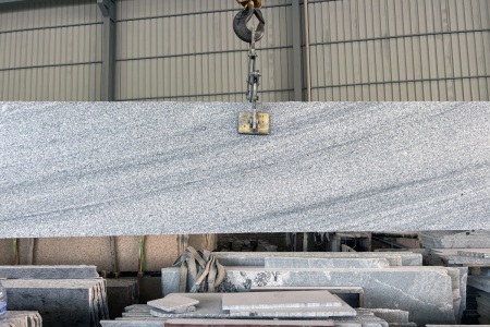 新西兰灰/山水石(浅色斜飘纹)1号矿皮革面