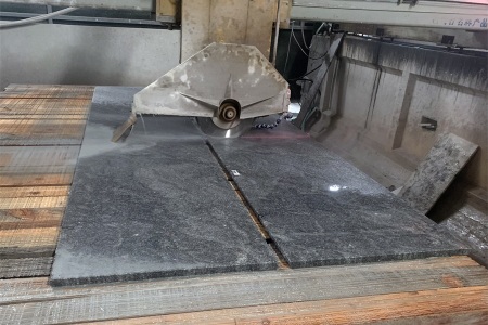 新西兰灰/山水石(深色乱纹)毛板