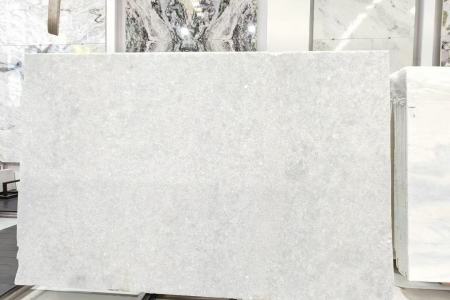 水晶白(冰花白)