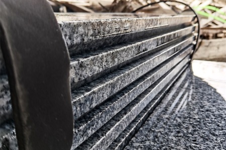 廉江芝麻灰自动倒角磨边