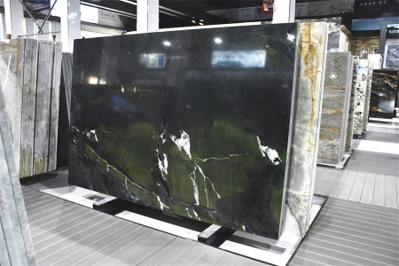 牛油果绿(奢石)