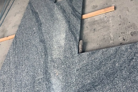 新西兰灰/山水石(深色斜飘纹)台面板