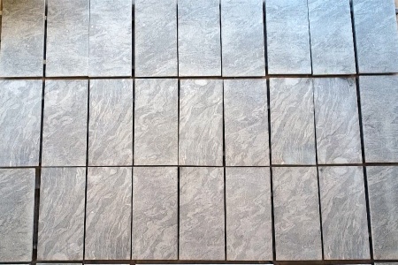 新西兰灰/山水石(深色乱纹)排版