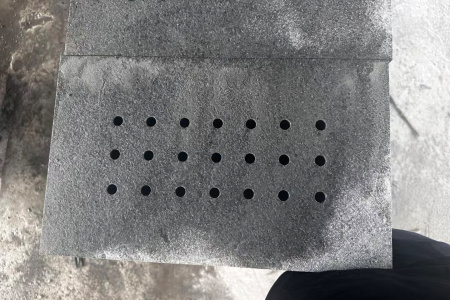 芝麻黑水沟盖板