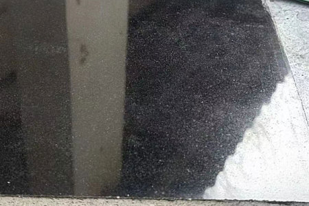 G633芝麻灰石材光面染黑板