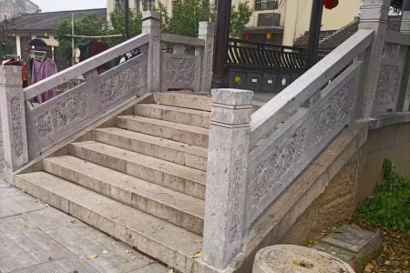 石栏杆