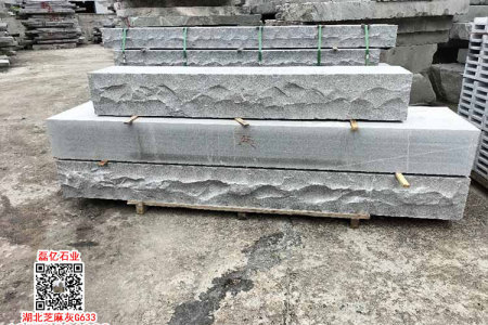 罗田芝麻灰自然面罗田G633花岗岩