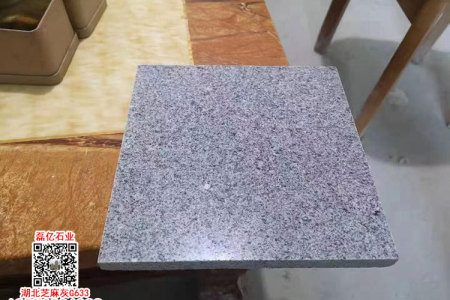 英山县芝麻灰G633磨光板厂矿一体价格便宜