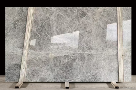 爱马仕灰浅蓝底