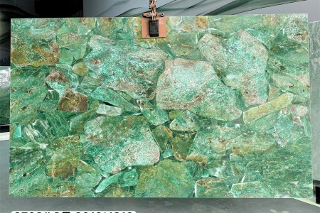 孔雀绿/亚马逊绿