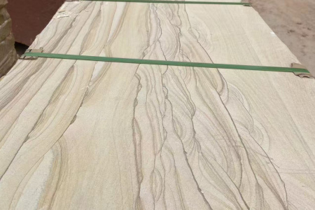 云南砂岩、黄木纹砂岩、红砂岩、粉底砂岩、黄砂岩、山水纹砂岩、米黄砂岩、紫砂岩、白砂岩、黄木纹砂岩、澳洲砂岩、米白砂岩、澳洲砂岩。大板、雕刻、圆柱、栏杆等异形加工