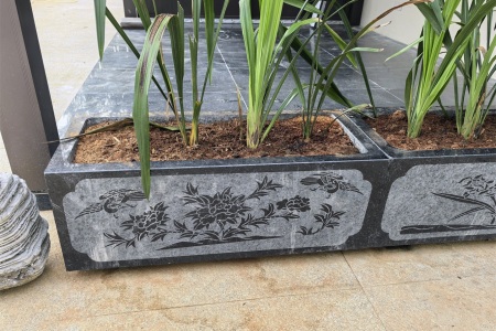 云南芝麻黑花盆