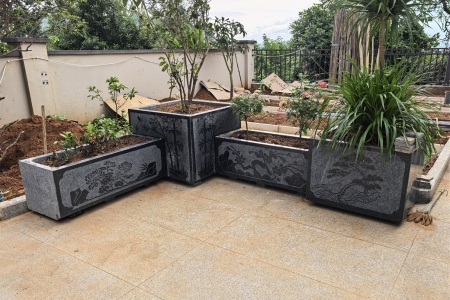 云南芝麻黑花盆