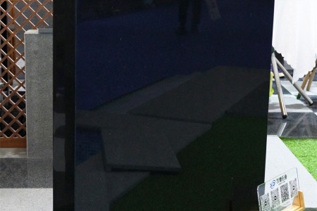 柬埔寨芝麻黑-黑细花墓碑