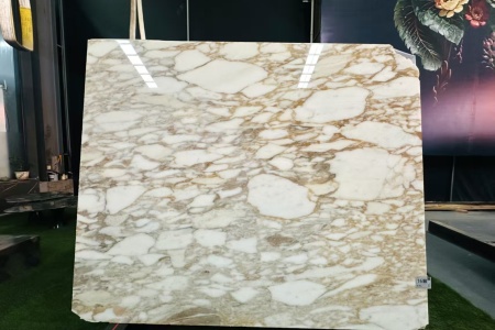 卡拉卡塔金（鱼肚金）