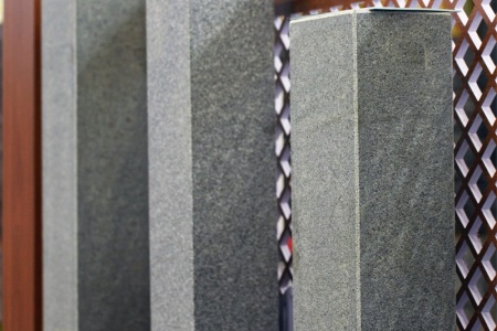 柬埔寨芝麻黑六面火烧立柱