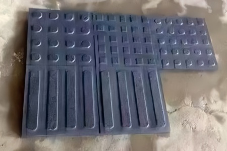 盲道石