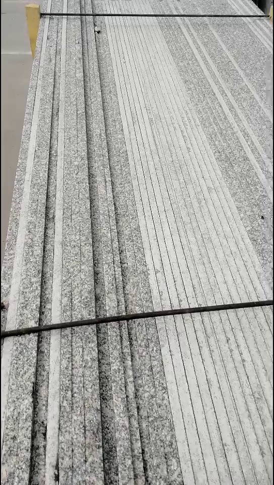 我们珍珠灰毛光板的质量，光度都没得说的!赶紧砸单!