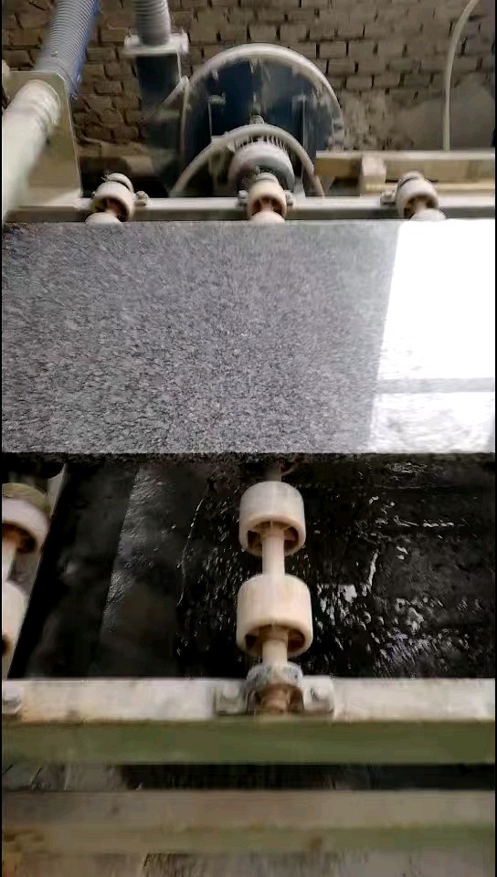 小铁灰毛光板生产中