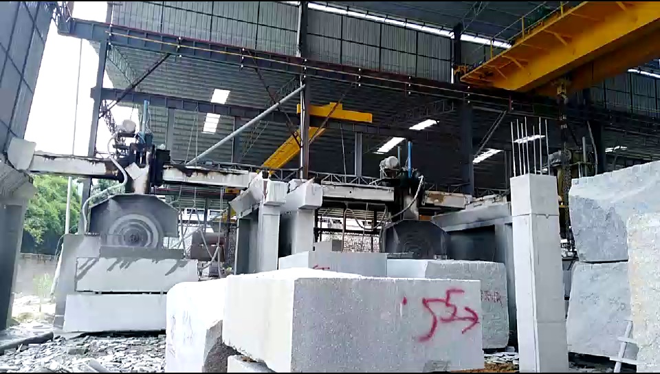 小海浪花（海浪花），大量批发毛光板，荔枝面，火烧板，承接各种石材工程，联系方式