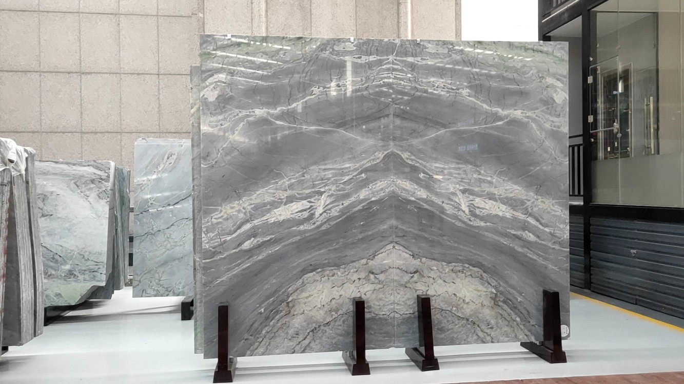 永光国际大板卖场二街一号小游