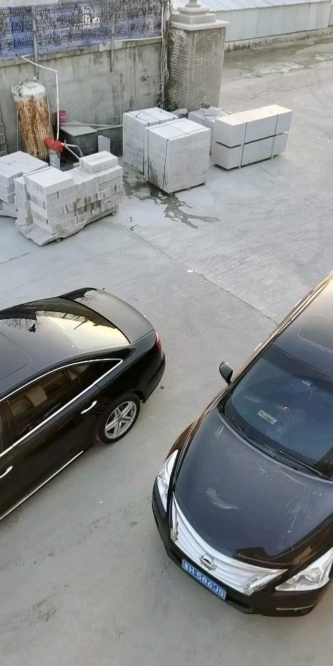 山东汶上县锈石，光板，荔枝面，路沿石，蘑菇石，火烧石等多种规格。电话