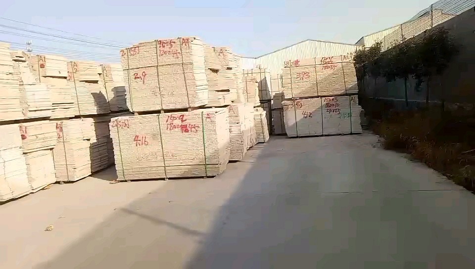 山东汶上县锈石，光板，荔枝面，路沿石，蘑菇石，火烧石等多种规格。电话