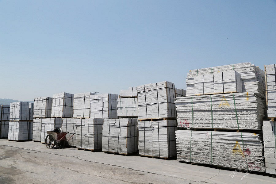 茉莉钻(河南珍珠花),白麻,芝麻白,芝麻灰,路沿石,荒料联系方式:_石材