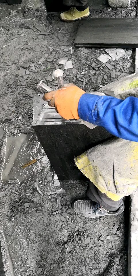 青石板手工打造