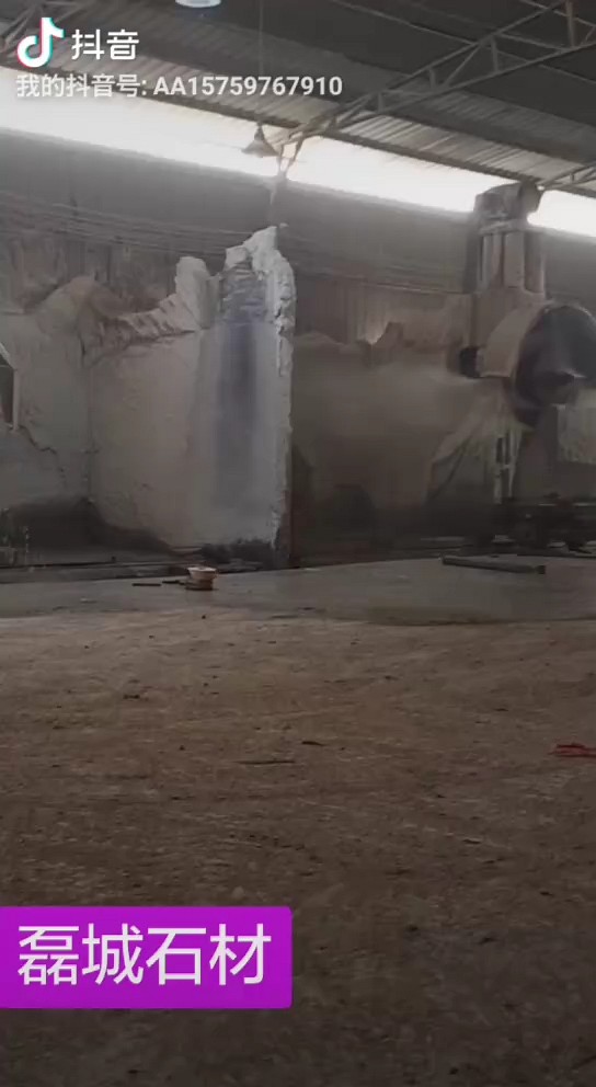 龙海磊城石材分厂开业大吉，欢迎老板们来厂考查，您的满意是对我们的信任。