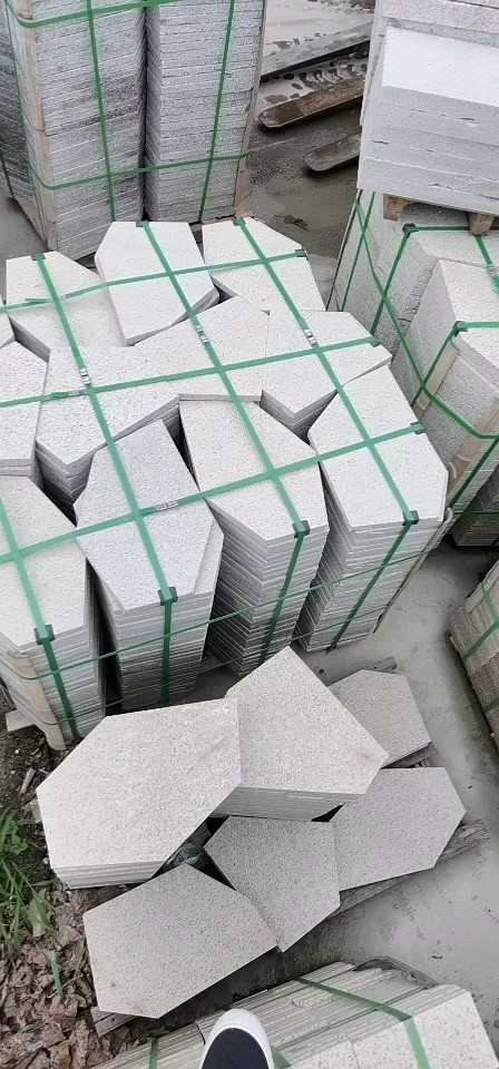 黄锈石，白锈石，芝麻黑，芝麻灰，鲁灰，将军红，章丘黑联系方式