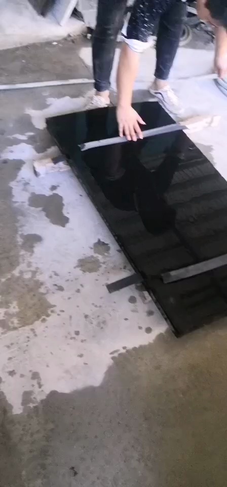 这不是磨光，这是水冲！