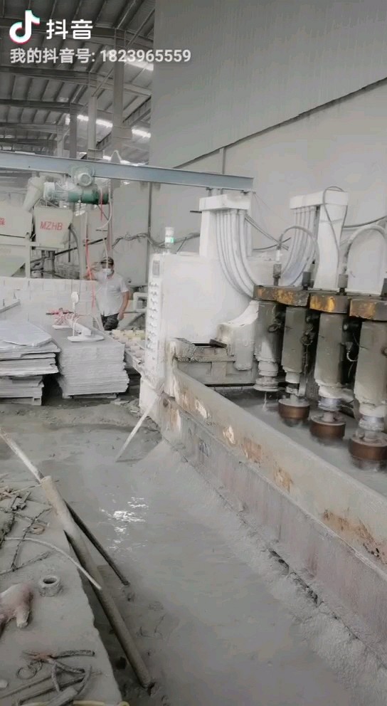 五莲红荔枝面加工中