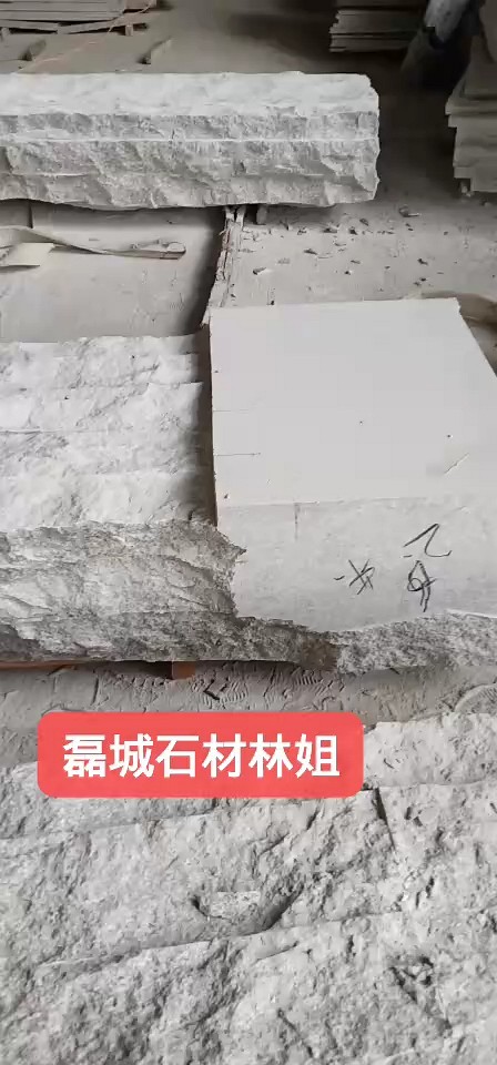 636石井红，3米长柱子自然面加工中，