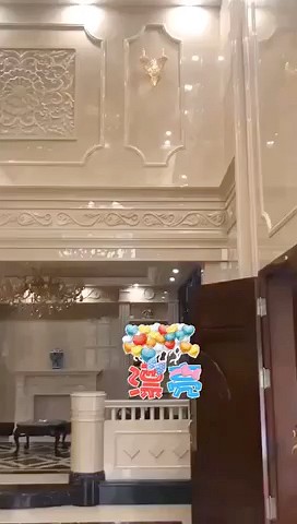 天然大理石的身影，或是大气的圆柱，或...
