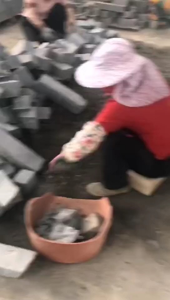 芝麻黑马蹄石岀口，