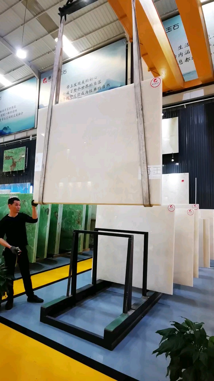 白雪公主/纯白玉