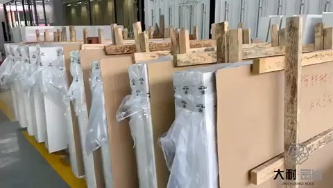 当你还在考虑的时候？岩板陆续出货了，感谢新老客户支持〈大耐·密岩〉