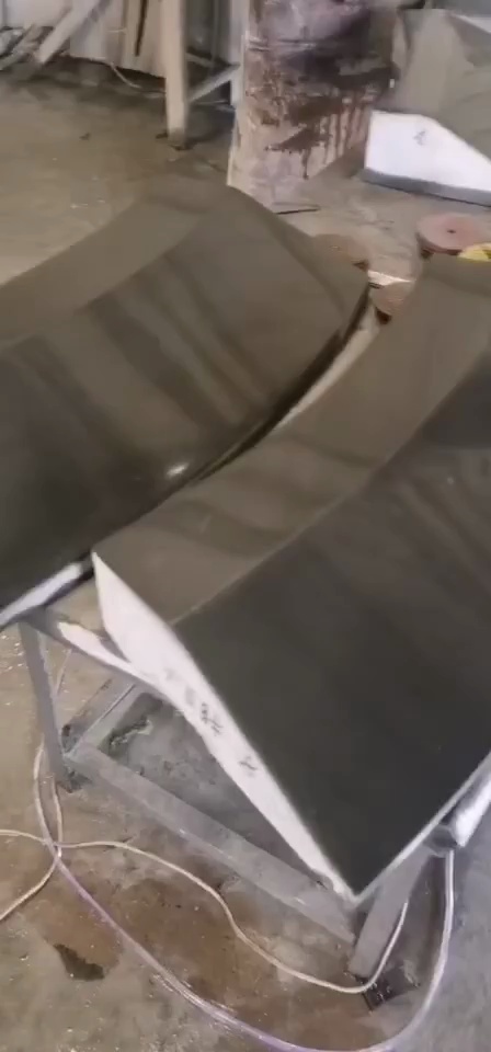 我们一直用心在做，黑石压顶石，水景专用