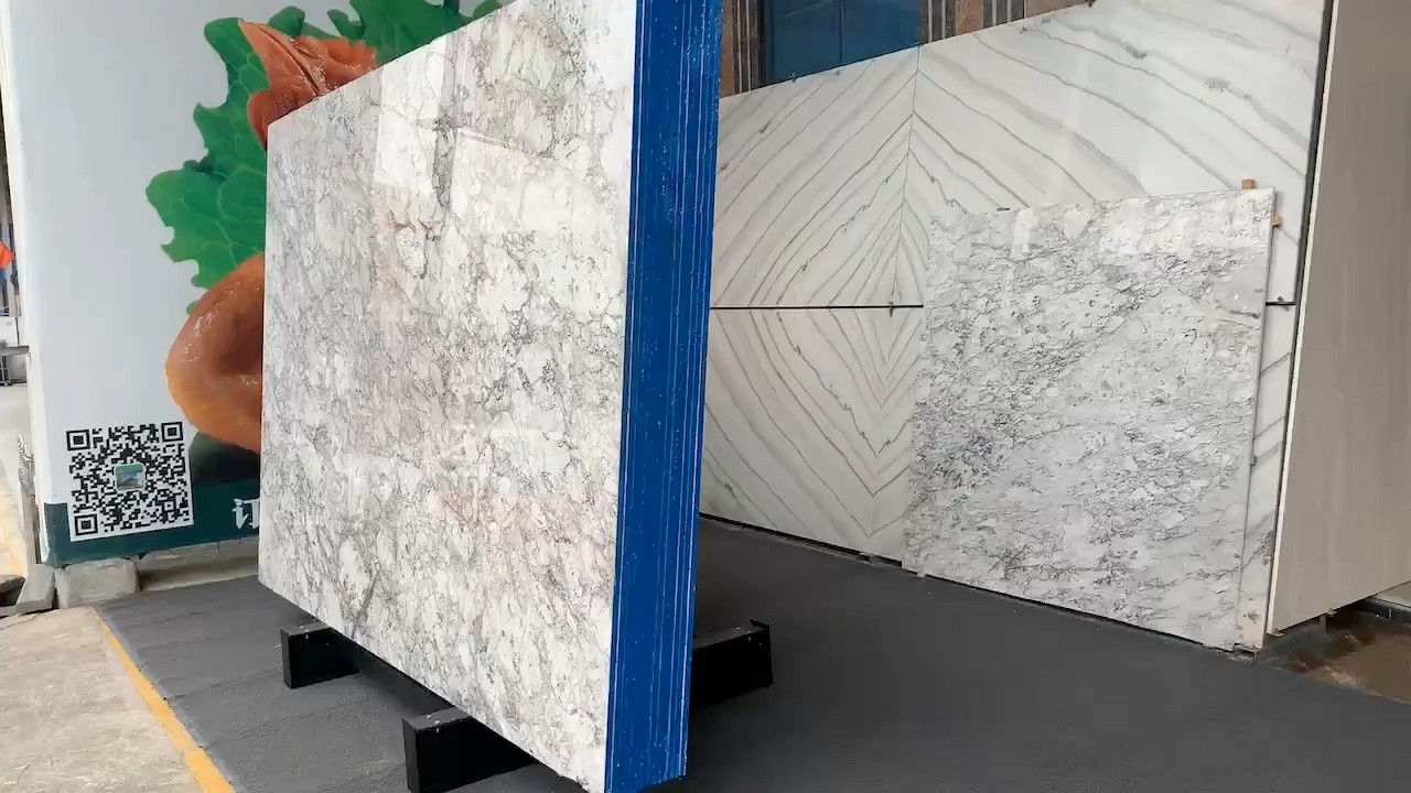 拉格朗灰
尺寸：284×197