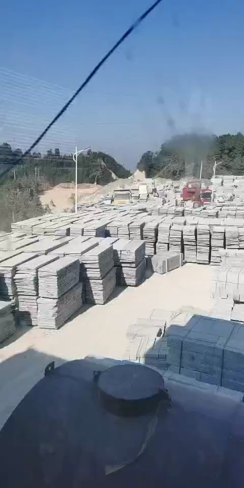 浪花白、海浪花、路沿石、盲道、工程板