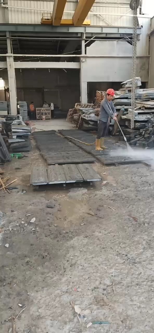 芝麻黑背景墙水冲中，[玫瑰][玫瑰][玫瑰]