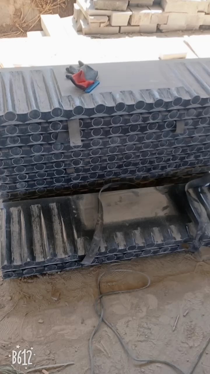 老矿芝麻黑654墓碑，厂矿一体，质量第一，服务第一，[憨笑][憨笑]