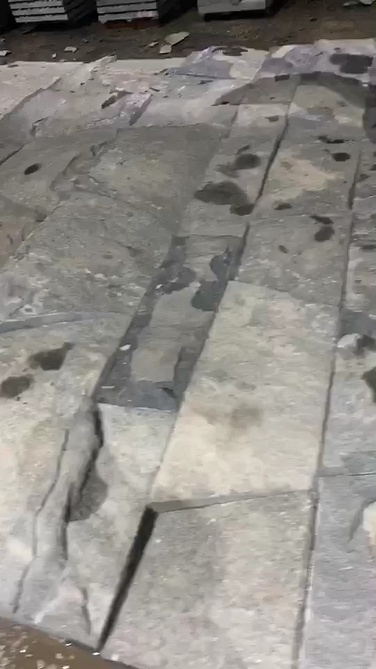 芝麻黑654，背景墙排板中，