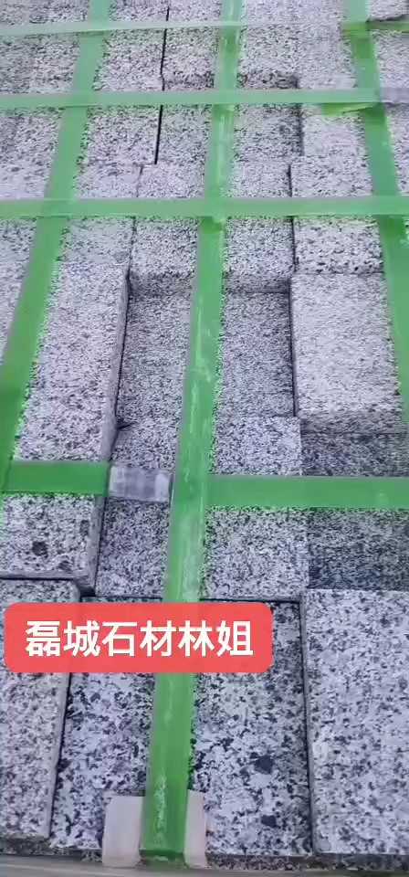 芝麻黑灰马蹄石现货哦偷笑偷笑