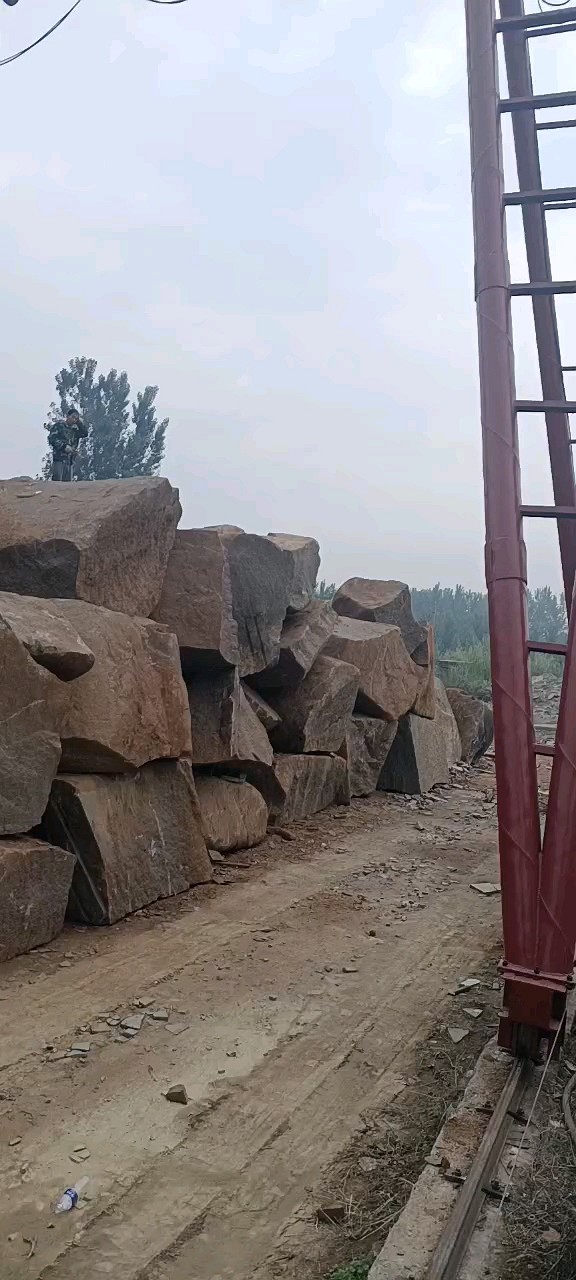 贵妃红荒料储备